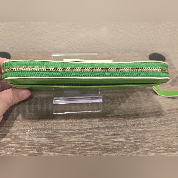 Kate Spade New York Nesa Pasadena Patent Leather Wallet - Picture 6 of 8